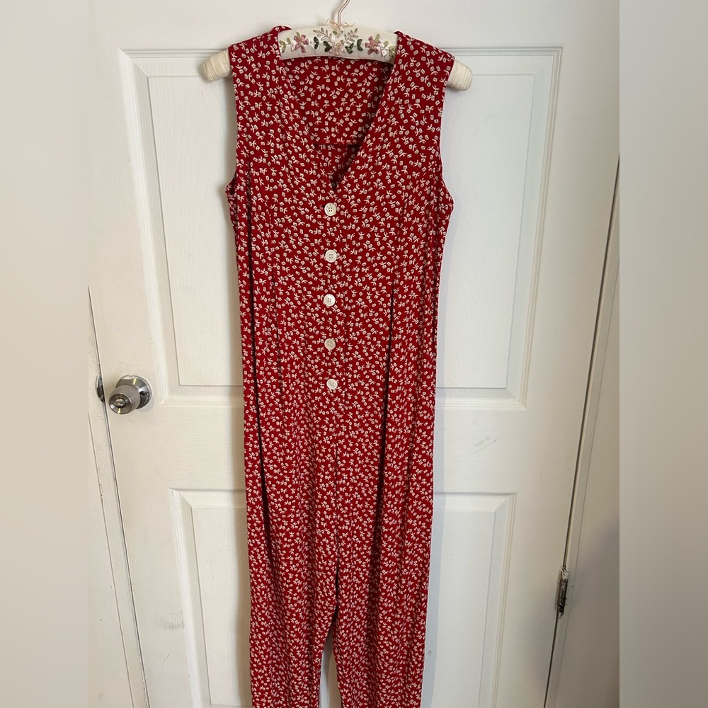 ✨Red One Piece Romper✨